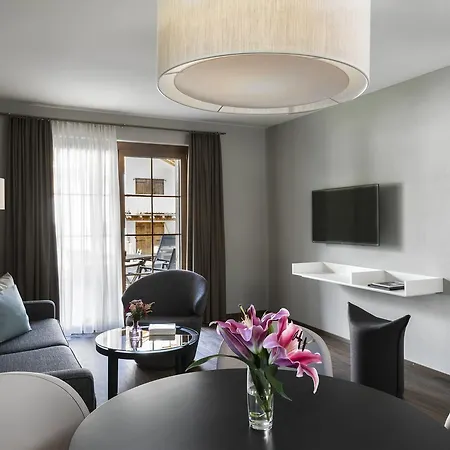 Отель Mischun Брайль-Бригельс